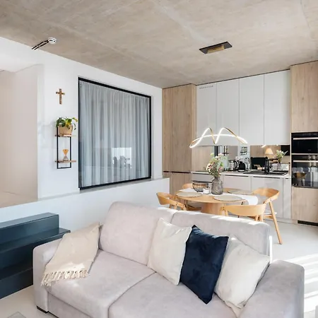 Tatrystay Lebenski Premium شقة *